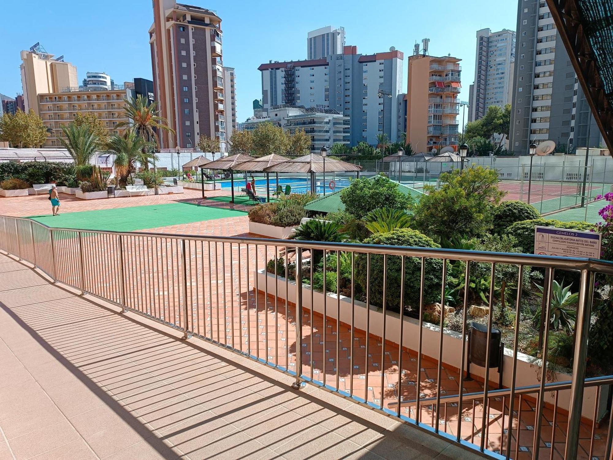 Gemelos 2 Benidorm Eksteriør bilde